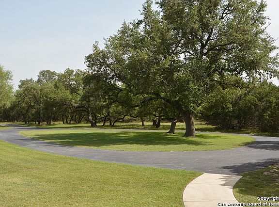2nd image of 4834 Elm Creek Dr