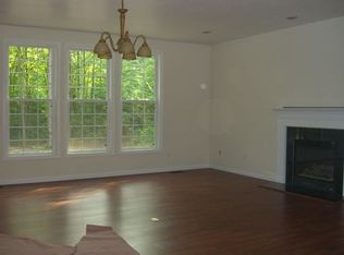 1929 Burson Dr, Chesapeake, VA 23323