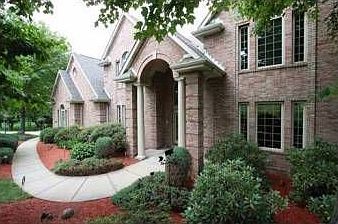 1st image of 107 Greenbriar Dr
