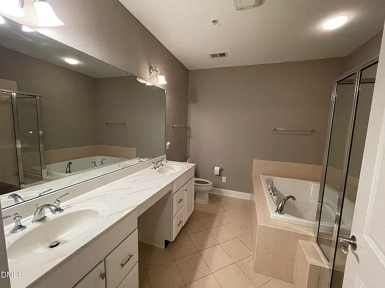 10411 Rosegate Ct #3 — Photo 28