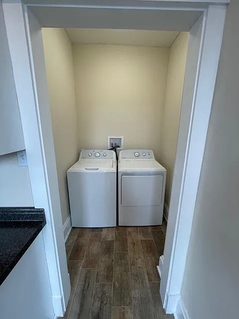 1139 Fuller St — Photo 4
