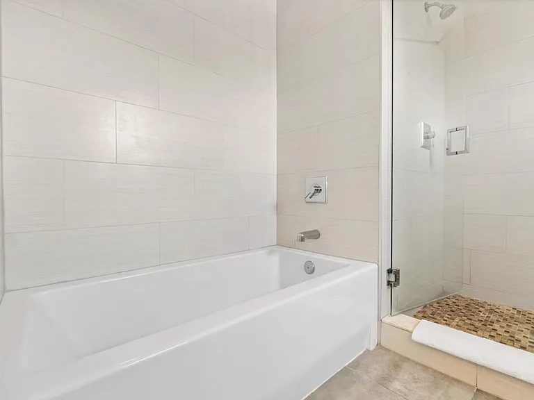 1367 N Ocean Blvd — Photo 25