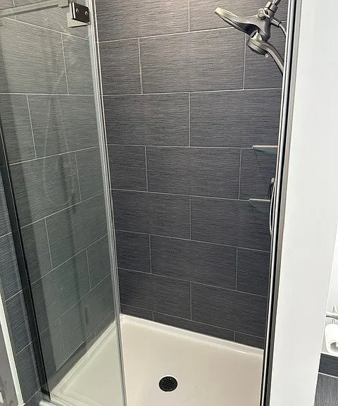 5742 Howe St #2 — Photo 7