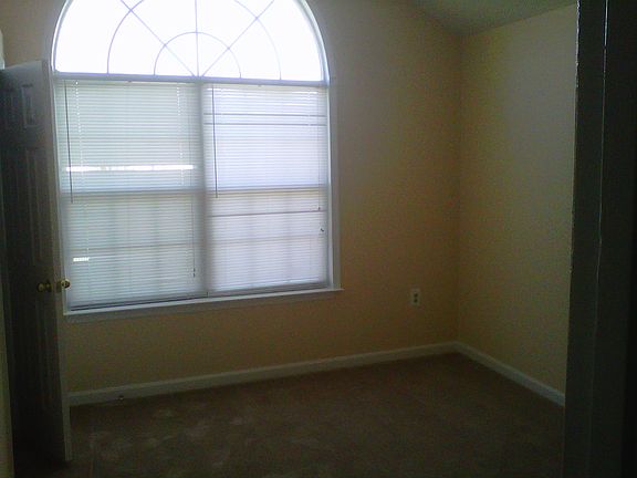 2nd image of 9601 Lake Pointe Ct APT 201