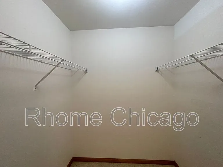 519 W Parkside Dr — Photo 25