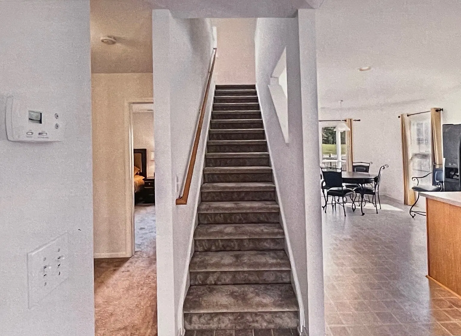 2 bed, 2.5 bath, 1725 sqft, $2,200 — Photo 3