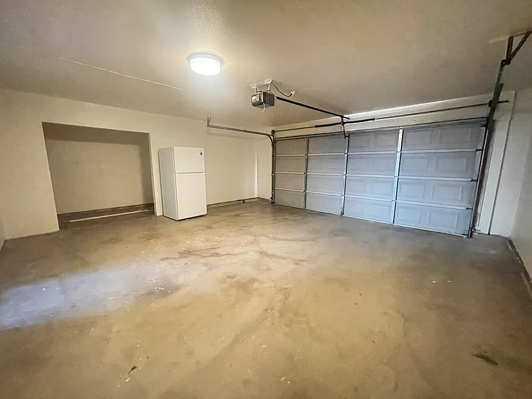 15335 Maplegrove St #11 — Photo 16