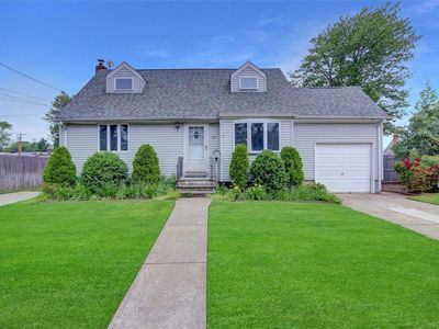 83 Old Farmingdale Road, West Babylon, NY, 11704