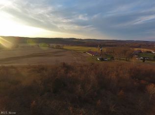 New Cumberland Rd NE, Mineral City, OH 44656