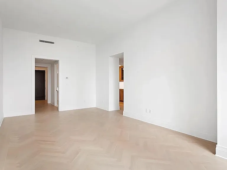 30 Park Pl #45C — Photo 2