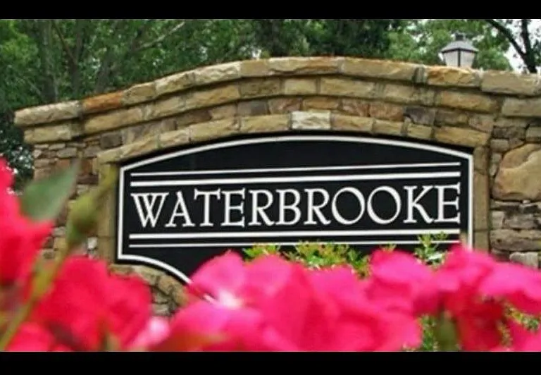 4885 Waterbrooke Xing — Photo 18