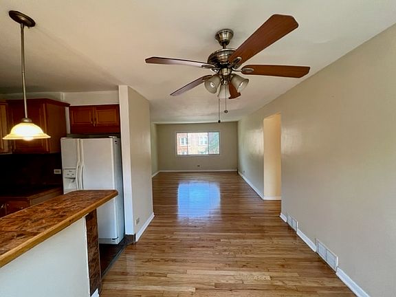 5th image of 2919 W Rosemont Ave #2