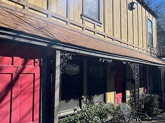 3rd image of 826 Blaylock Dr APT 6