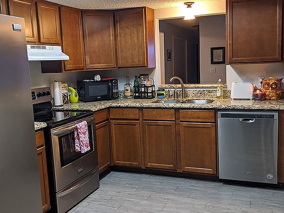 2nd image of 1102 Fernlea Dr