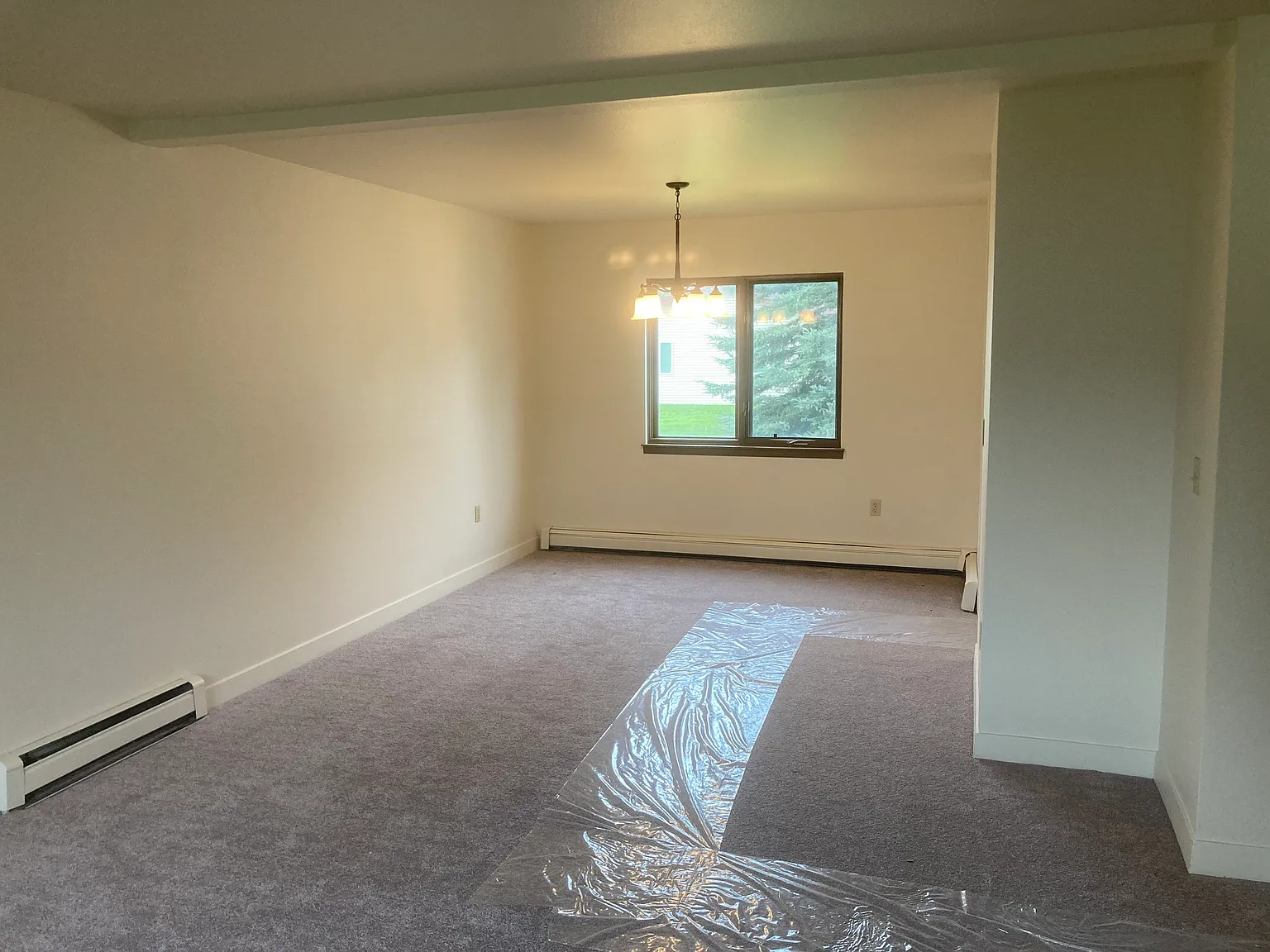 4 bed, 1820 sqft, $2,500 — Photo 3
