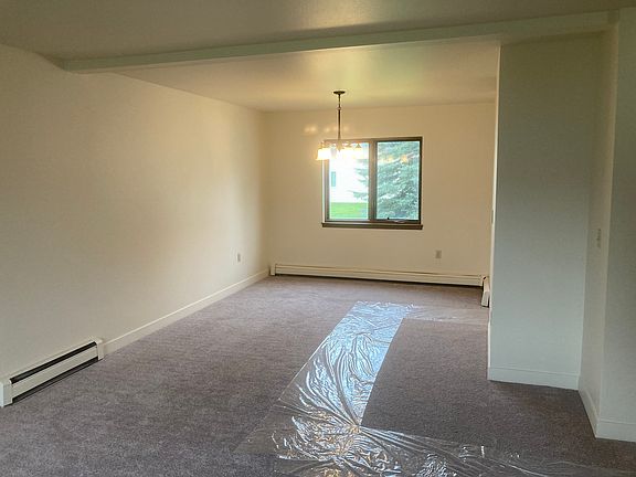 3rd image of 1222 Sutton Loop