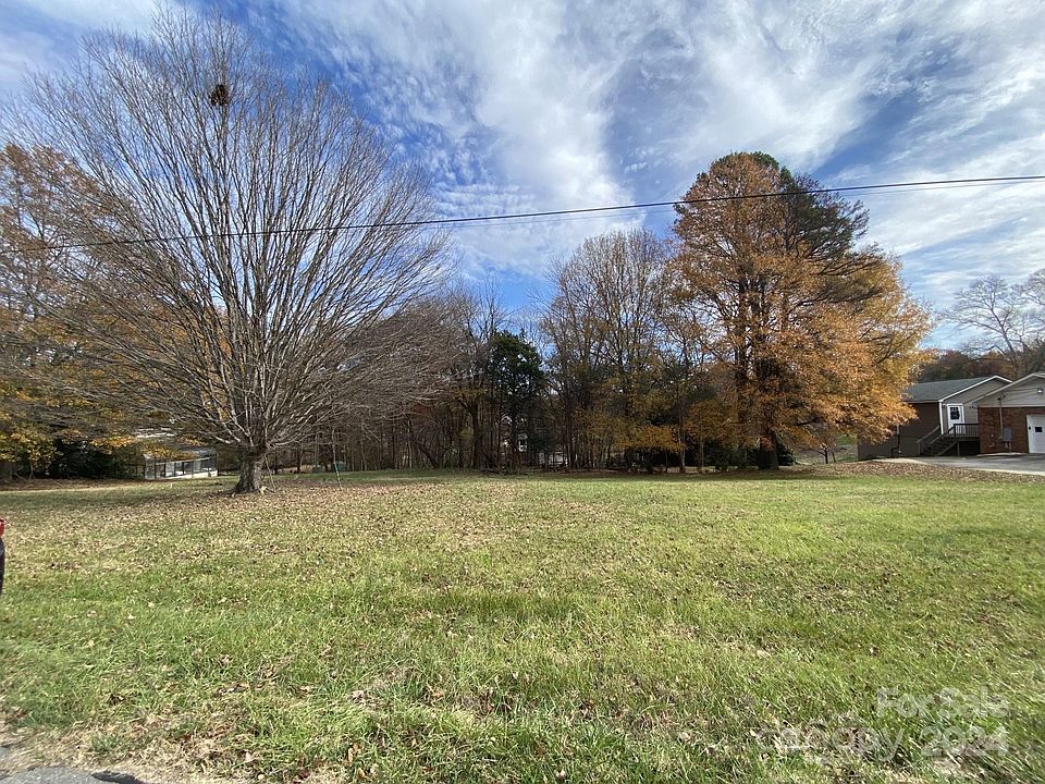 1st image of 0 Lakeview Dr