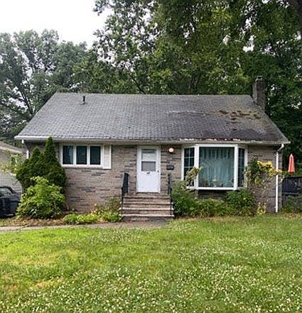 1st image of 40 Belmont St