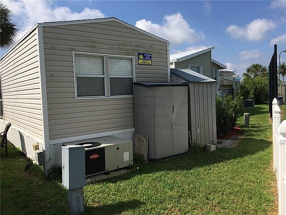 4th image of 1030 Nettles Blvd