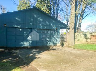 6372 F St, Springfield, OR 97478