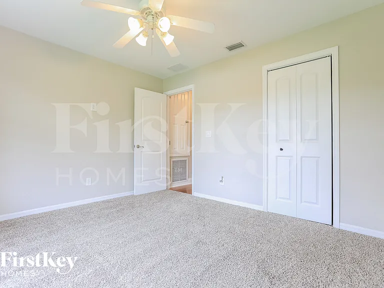 2943 Belleville Ter — Photo 12