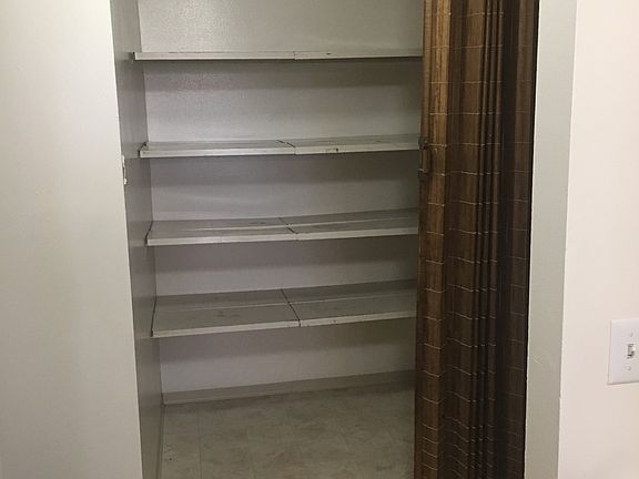 4th image of 705 N 43rd St #705