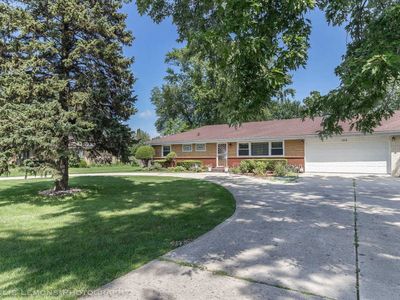105 N Wolf Rd, Prospect Heights, IL, 60070