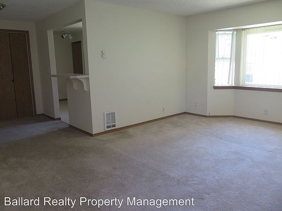 3rd image of 2617 NW 58th St APT B