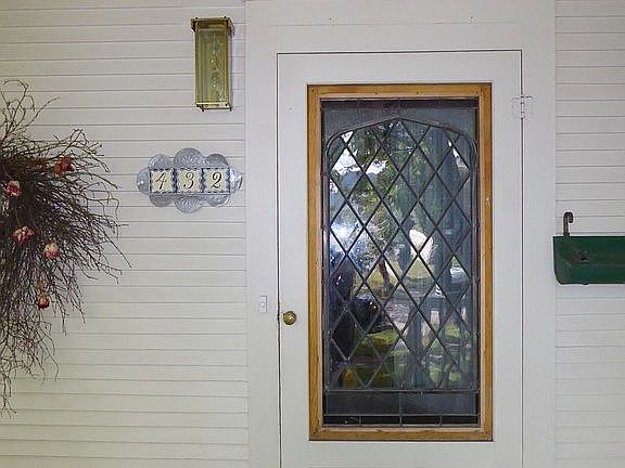 3rd image of 432 Eddy Ave