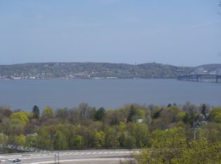 2 Berachah Ave, Nyack, NY 10960