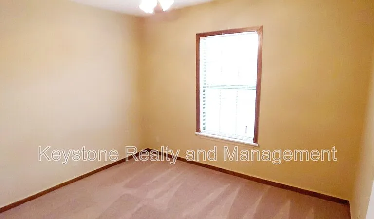 706 Peachers Dr #B — Photo 14