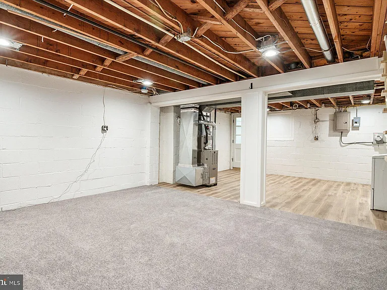 7920 Charlesmont Rd — Photo 22