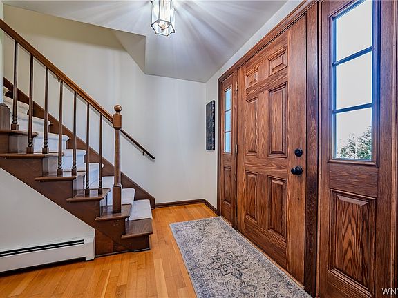 3rd image of 10585 Bergtold Rd