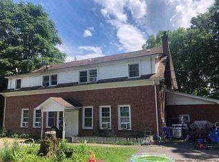 9 Hilton Pl, Saugerties, NY 12477