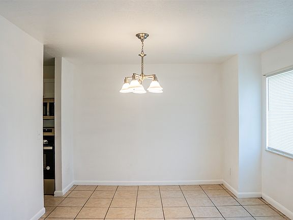 5th image of 2323 Huntington Green Ct