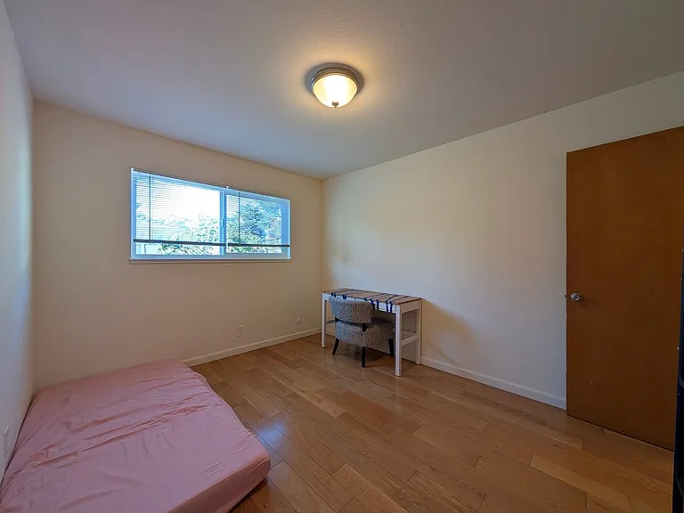 2534 Benvenue Ave — Photo 38