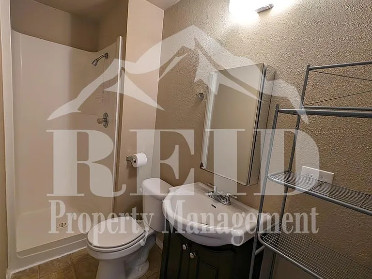 671 Creekside Dr — Photo 20