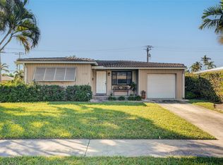 238 SE 3rd St, Dania, FL 33004