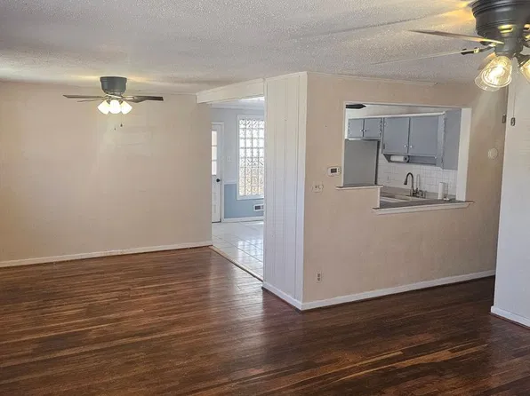 8384 Capeview Ave, Norfolk, VA 23518