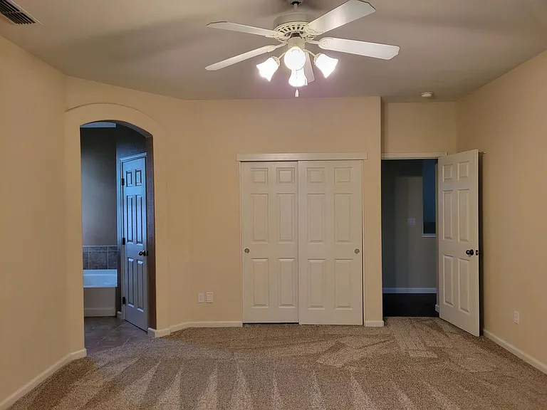 1940 Terracina Cir — Photo 14