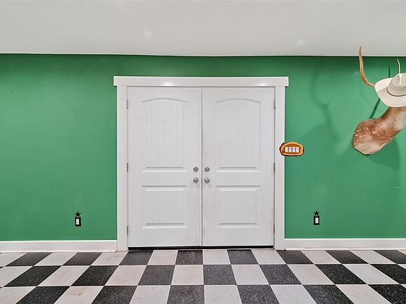 4th image of 8525 Spell Rd