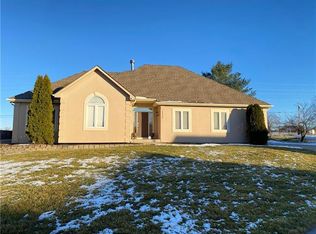 4445 SW Hillside Dr, Lees Summit, MO 64082