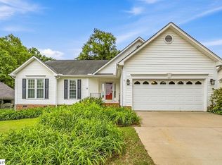 51 Staffordshire Way, Simpsonville, SC 29681