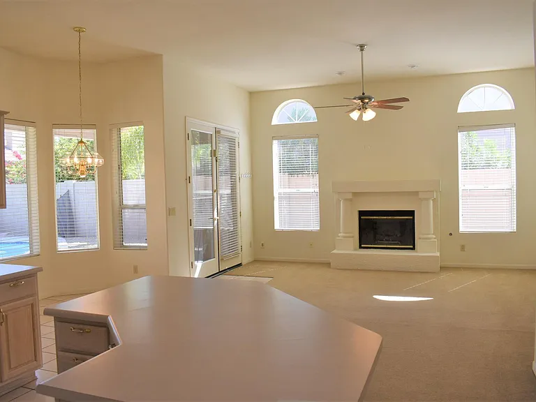 5410 E Campo Bello Dr — Photo 4