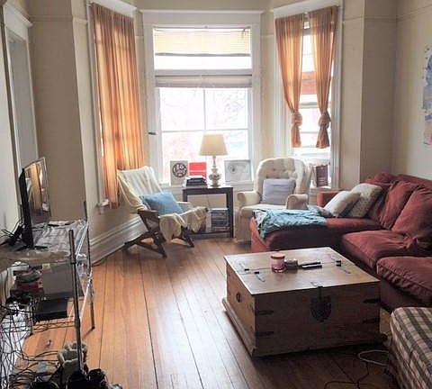2nd image of 3630 N Hermitage Ave #2