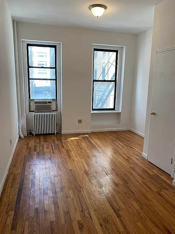 245 East 62nd Street — Photo 1