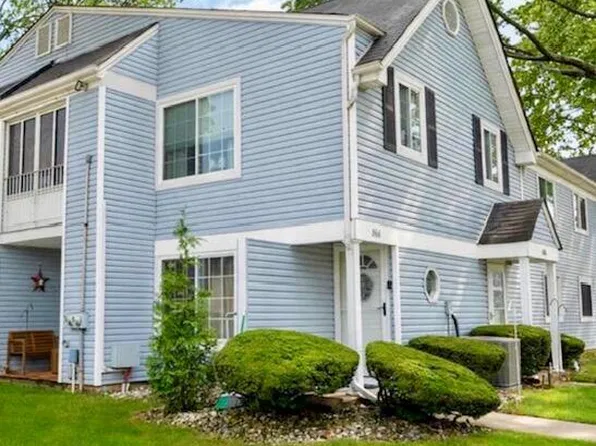 868 Rossville Ave, Staten Island, NY 10309