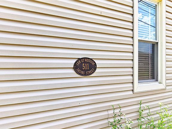 4th image of 511 Jacobs St