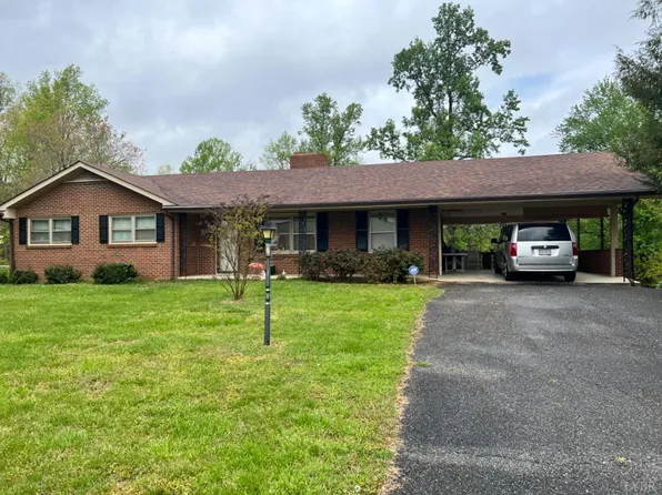 96 Albeck Dr, Hurt, VA 24563