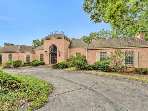 5208 Archer Dr, Roanoke, VA 24018